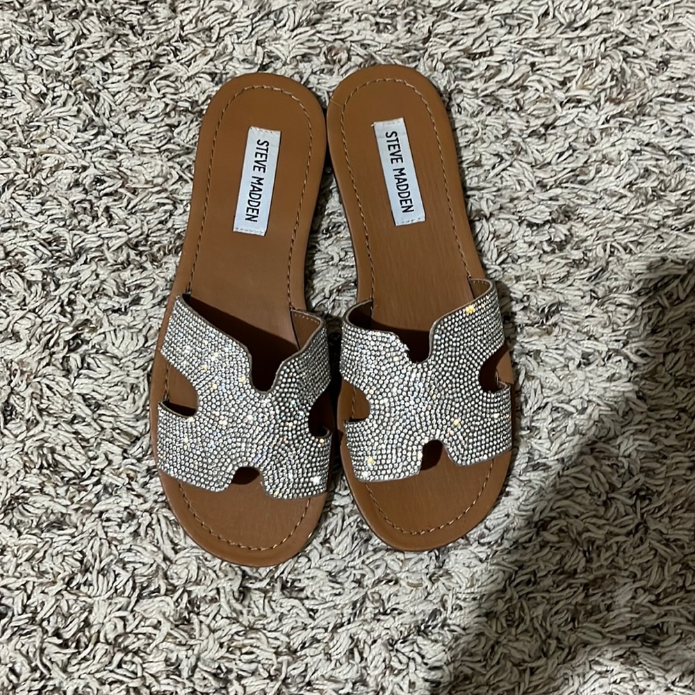 Steve Madden silver sandal 7